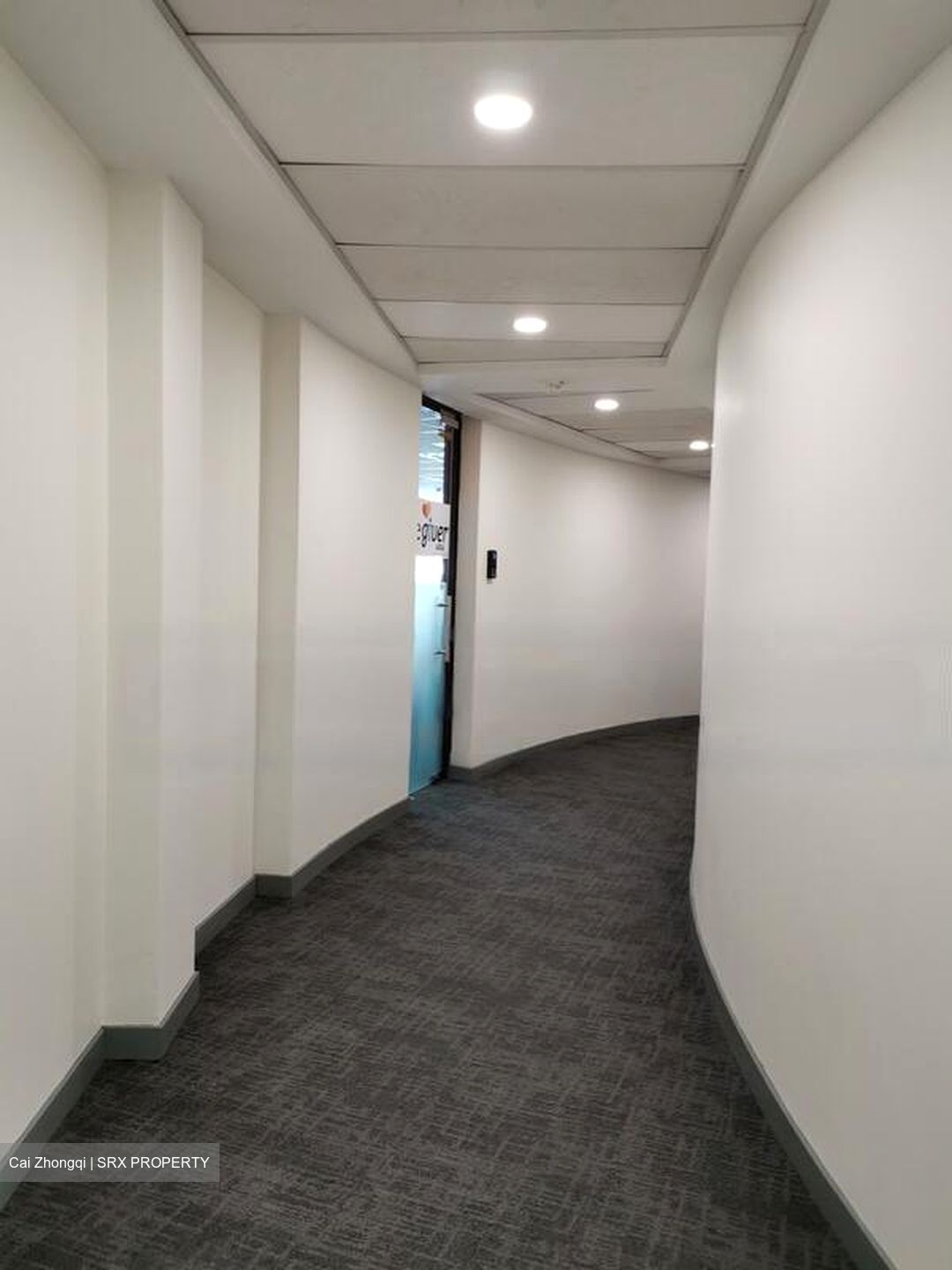 Goldhill Plaza (D11), Office #460347061